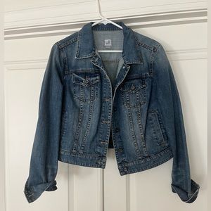 EUC- Women’s Jean Jacket. Size L
